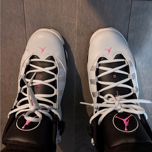 Jordan Kids Sneakers - Black, Gray, and Pink - Picture 5 of 7